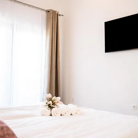 Istra Relax Smaragd For 8 People With Heated Pool & Pet Friendly Only 800 M From The Villa Rebici