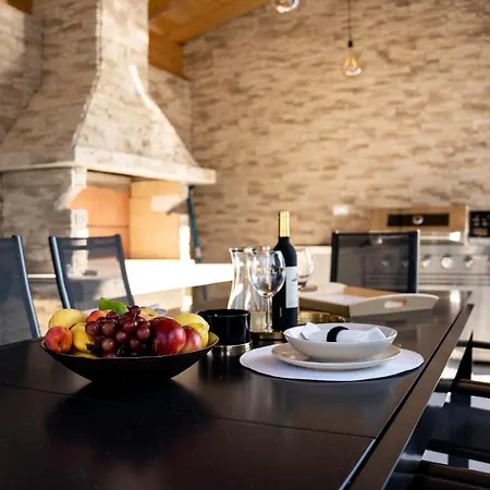 Villa Istra Relax Smaragd For 8 People With Heated Pool & Pet Friendly Only 800 M From The