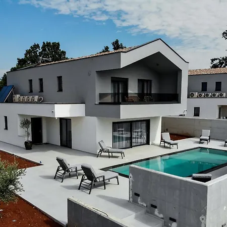 Villa Istra Relax Smaragd For 8 People With Heated Pool & Pet Friendly Only 800 M From The Rebici