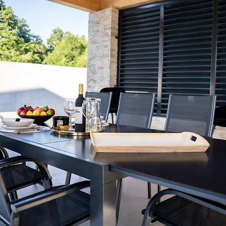 Villa Istra Relax Smaragd For 8 People With Heated Pool & Pet Friendly Only 800 M From The *