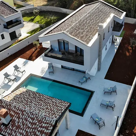 Villa Istra Relax Smaragd For 8 People With Heated Pool & Pet Friendly Only 800 M From The